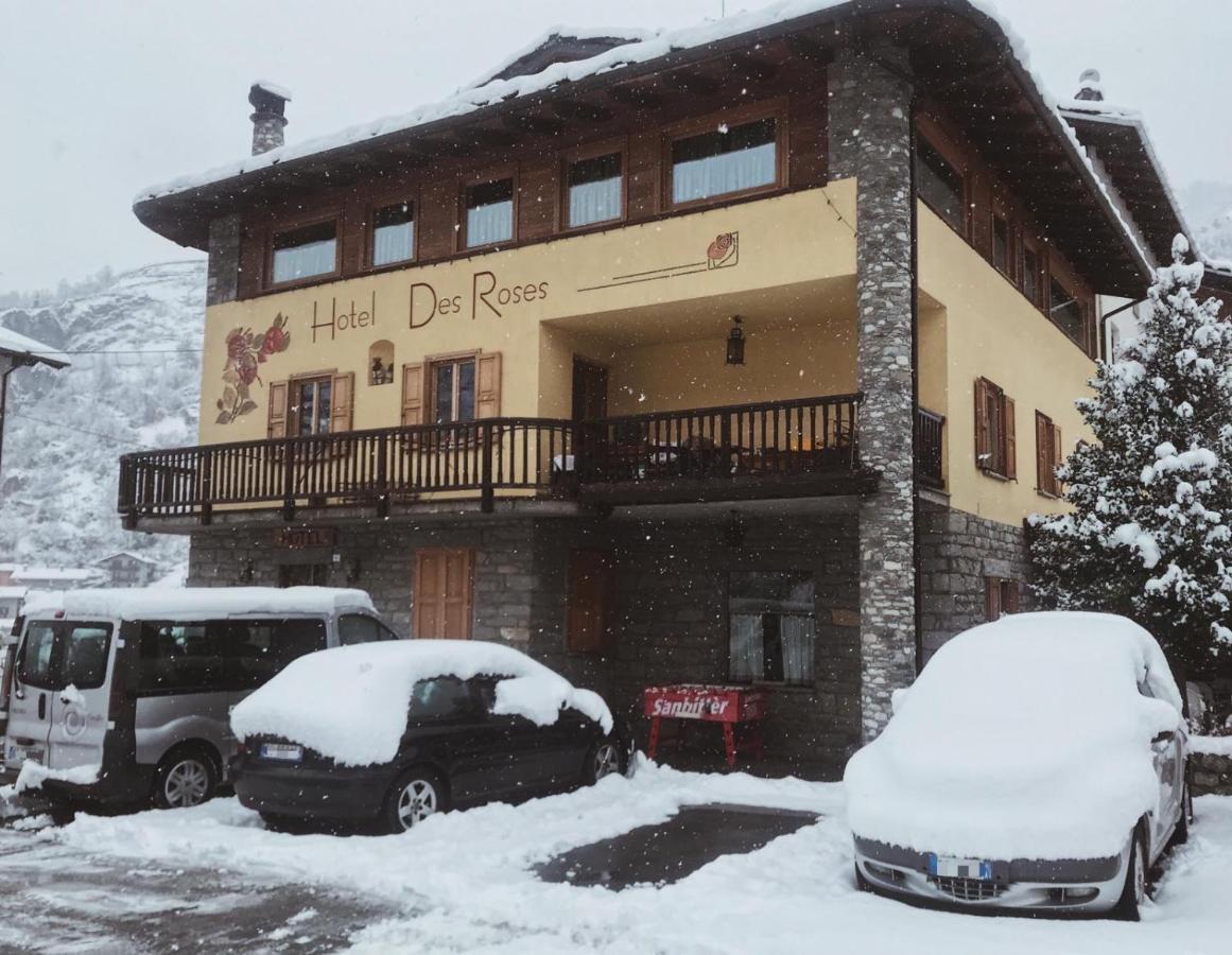 Hotel Des Roses Villeneuve Exterior foto